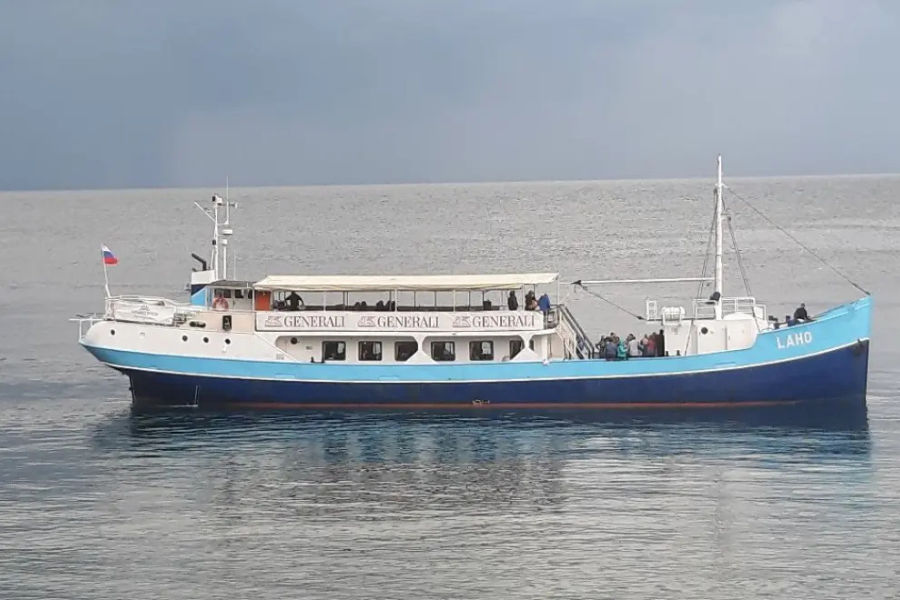 Historic ship avoids scrapyard