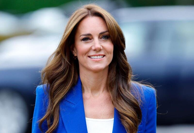Kate Middleton debuts new blonde hair in London visit