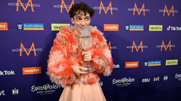 Eurovision winner returns trophy to protest Israel's inclusion
