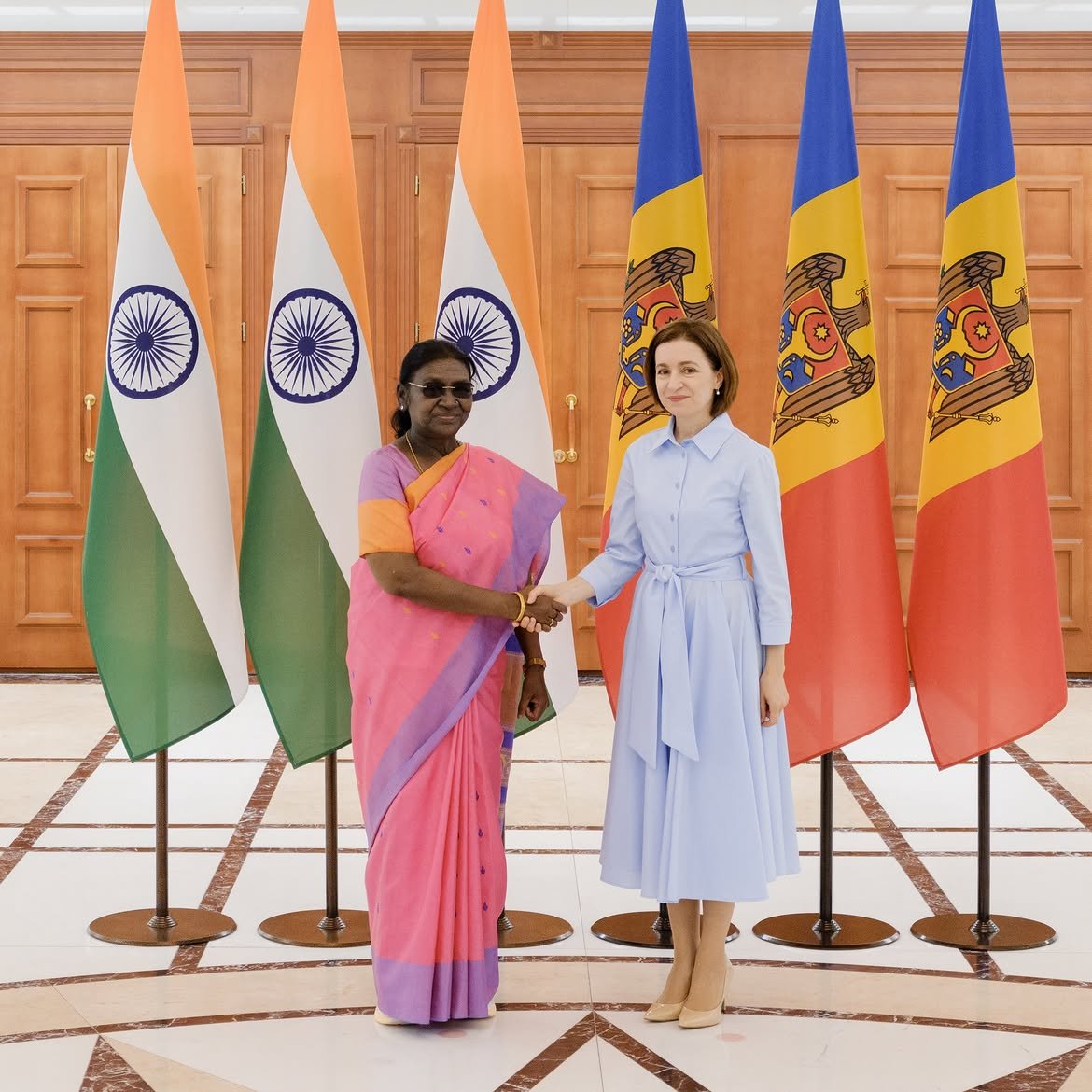 Indian president makes historic first state visit to Moldova