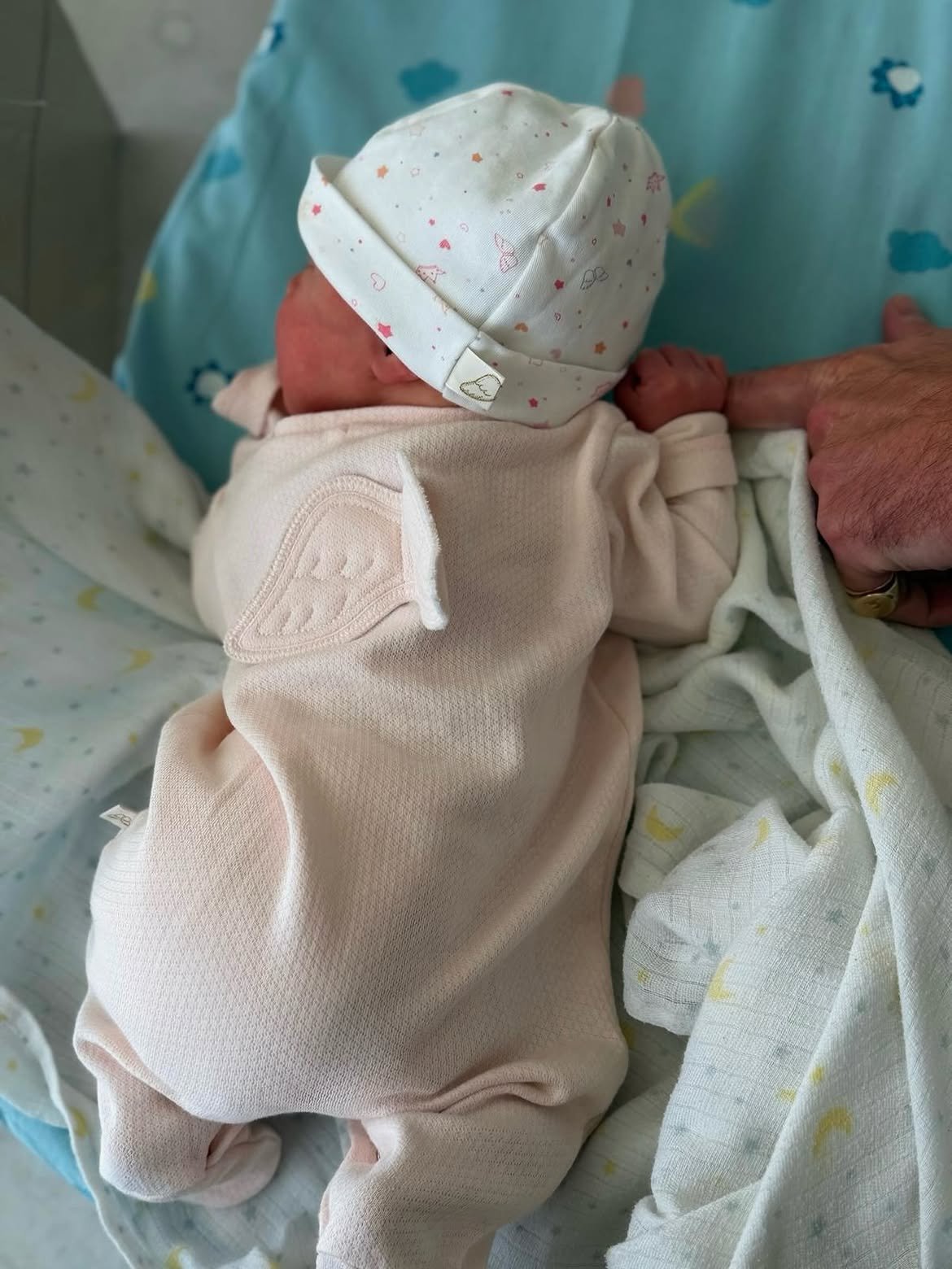 Princess Eugenie welcomes baby girl