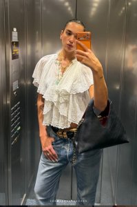 Dua Lipa shares new photos with fans