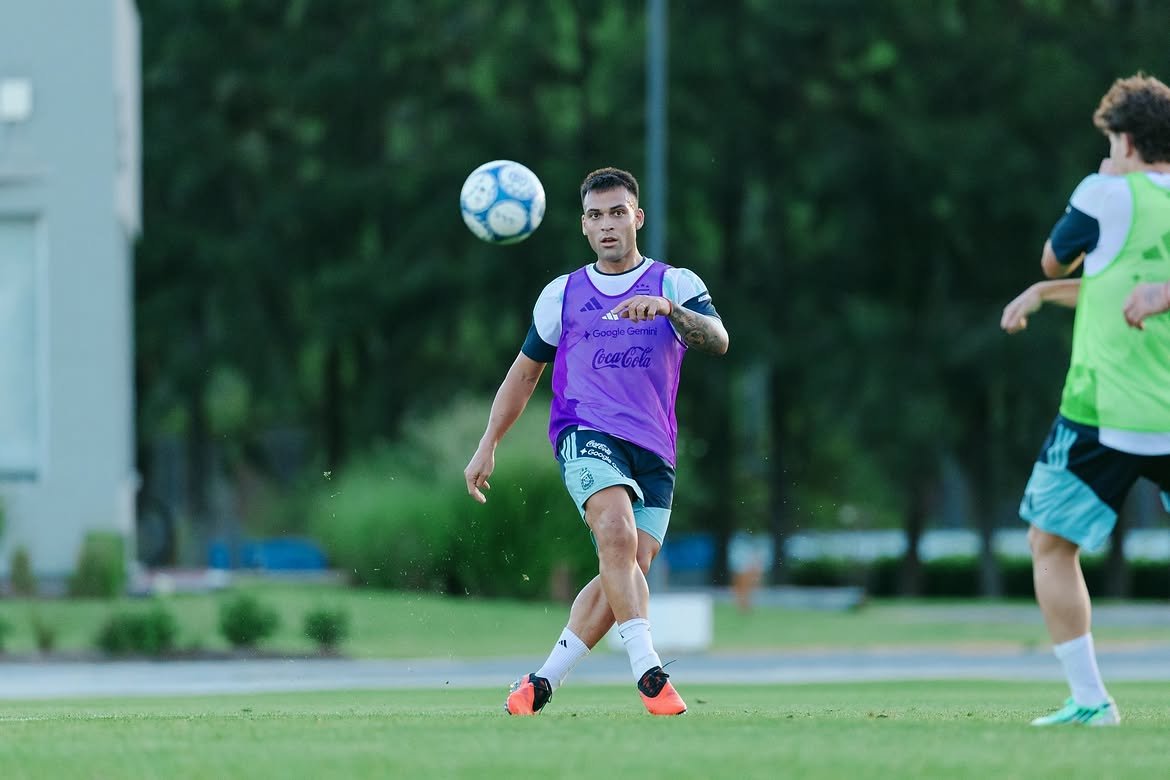 Lautaro Martinez faces weeks out with thigh strain